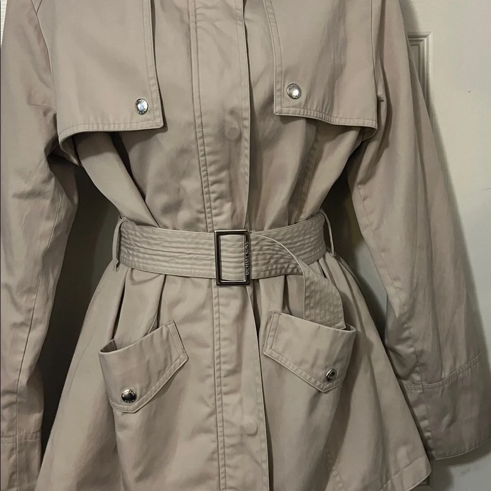 Michael Michael Kors Women’s Light Khaki Beige Belted Trench Coat Sz L